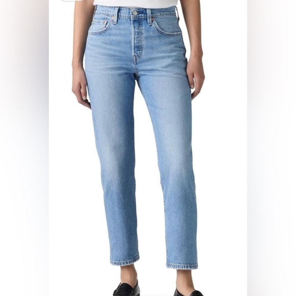 Levi's Womens Premium 501 Crop Jeans - Picture 2 of 5